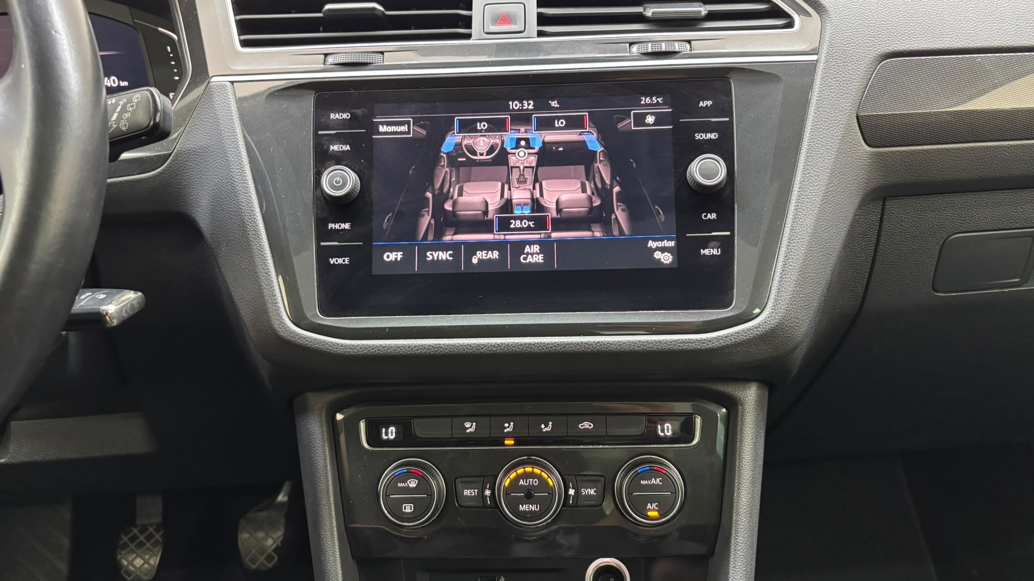 VOLKSWAGEN TIGUAN 14